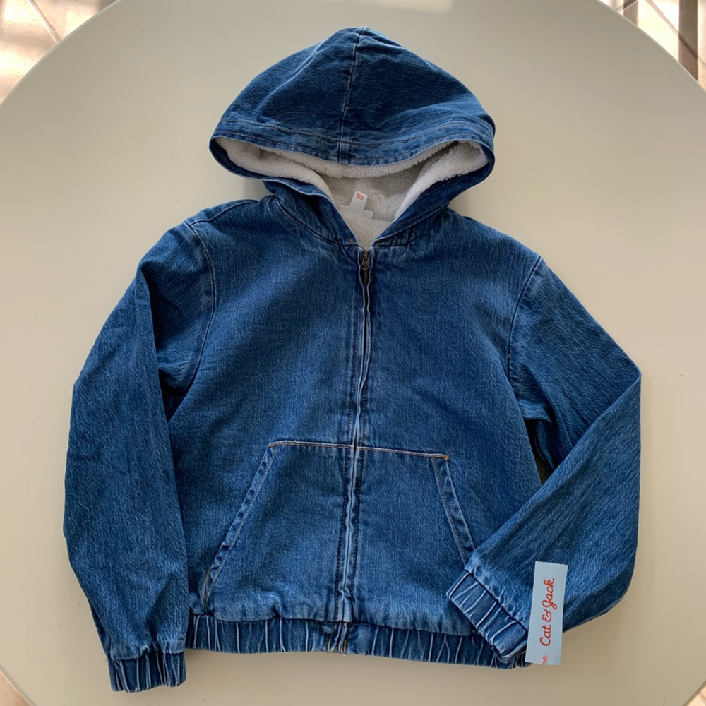 NWT Cat & Jack Girls’ Fleece Lined Zip Up Denim Jacket- Size XL (14)